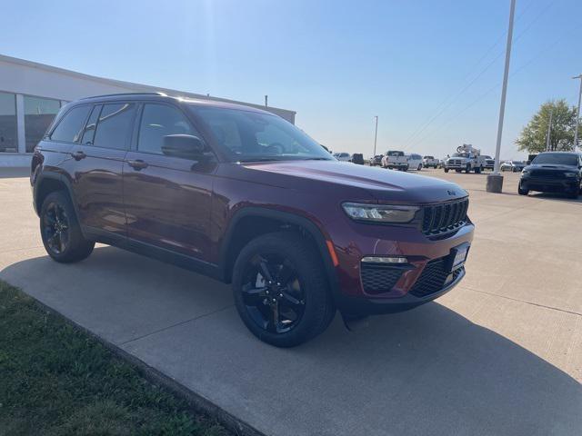 new 2025 Jeep Grand Cherokee car, priced at $48,535