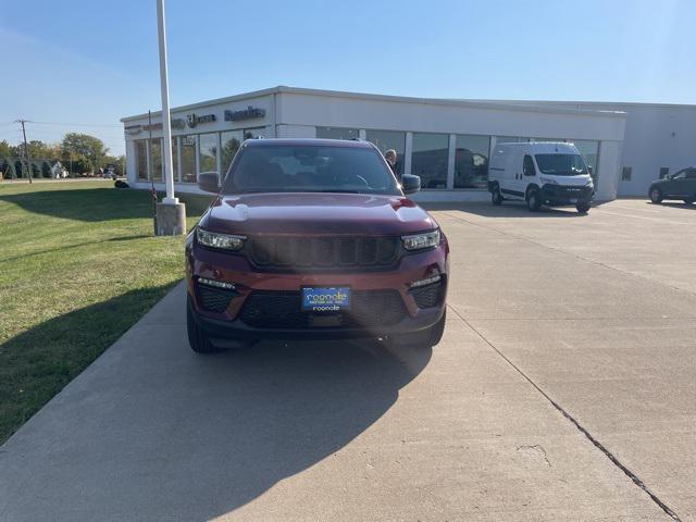 new 2025 Jeep Grand Cherokee car, priced at $48,535