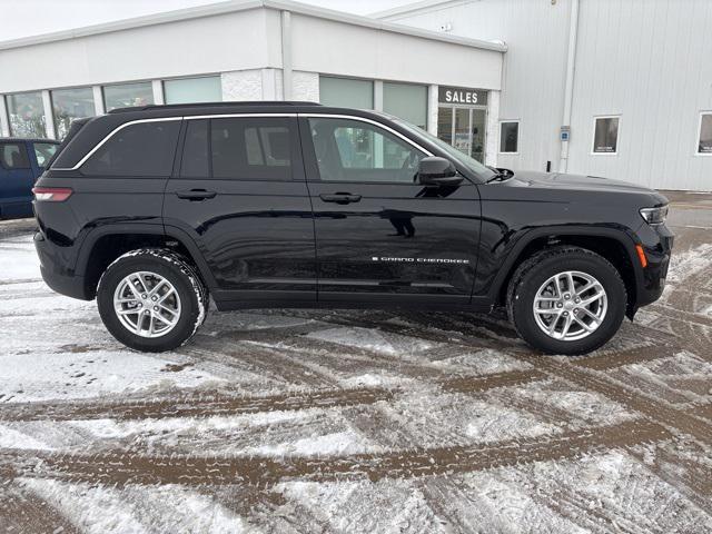 new 2025 Jeep Grand Cherokee car, priced at $38,970