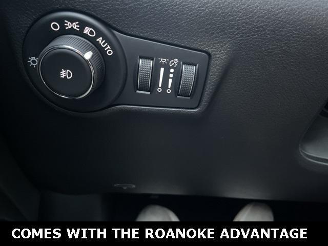 new 2025 Jeep Compass car, priced at $24,555