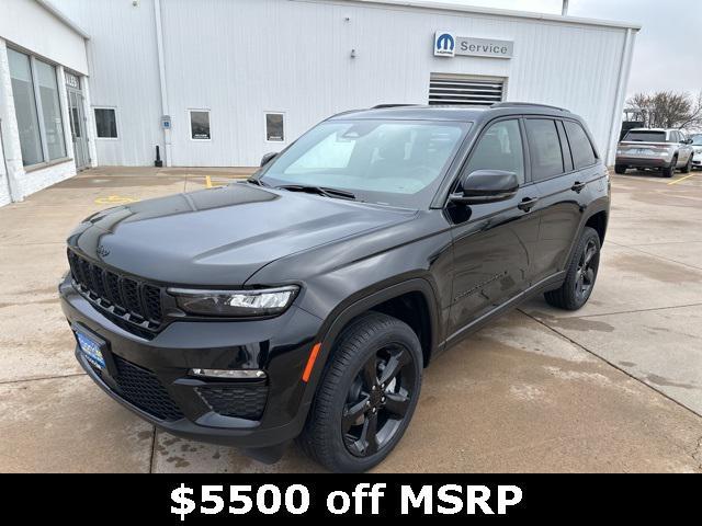 new 2025 Jeep Grand Cherokee car, priced at $46,035