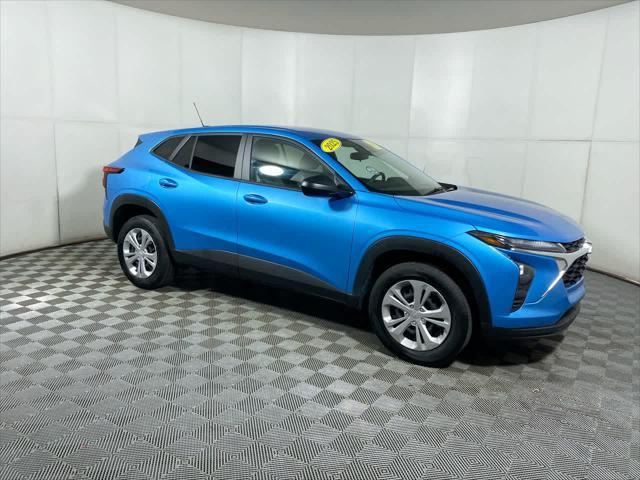 used 2025 Chevrolet Trax car, priced at $24,825