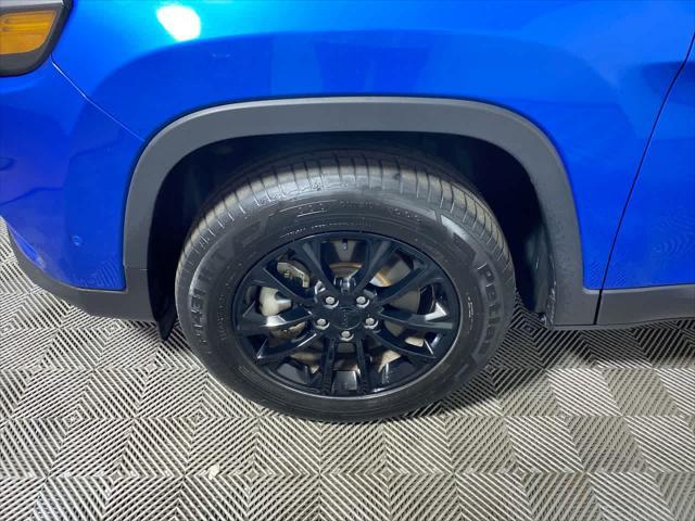 used 2023 Jeep Cherokee car, priced at $25,995
