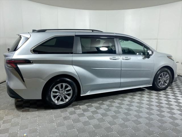 used 2023 Toyota Sienna car, priced at $43,679