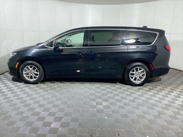 used 2023 Chrysler Pacifica car, priced at $25,495