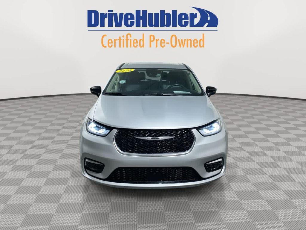 used 2024 Chrysler Pacifica car, priced at $27,395