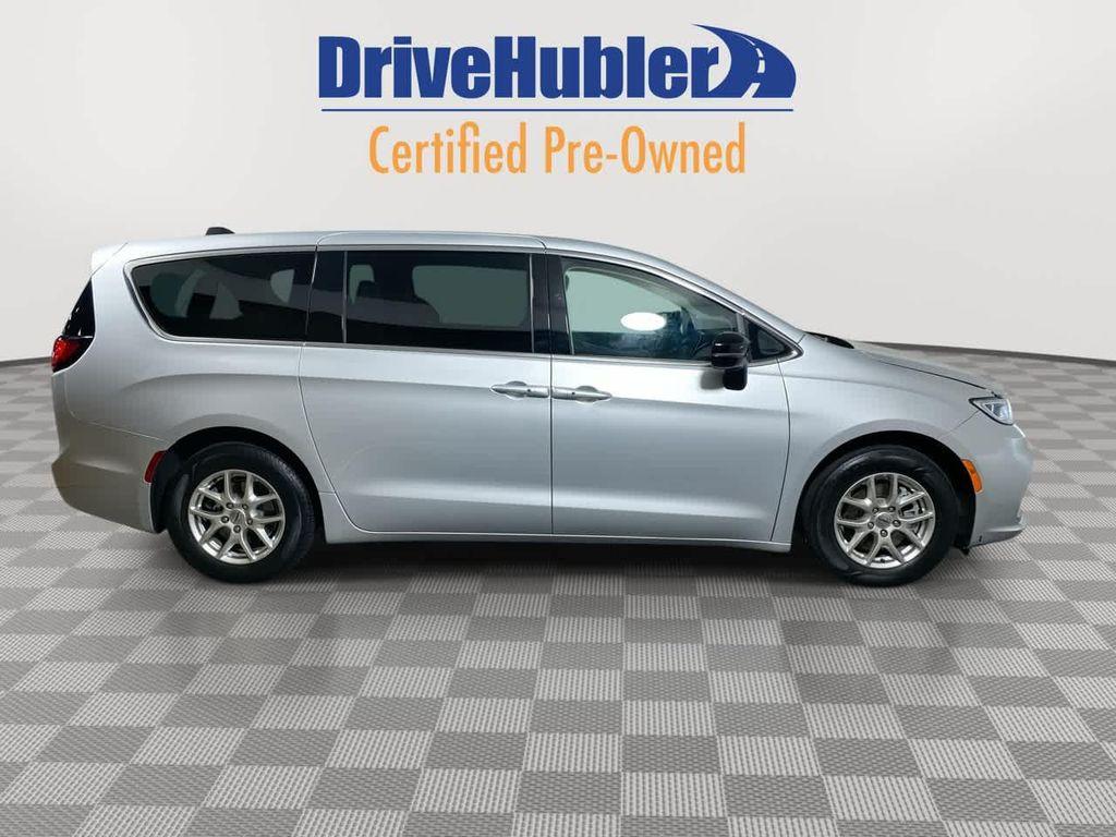 used 2024 Chrysler Pacifica car, priced at $27,395
