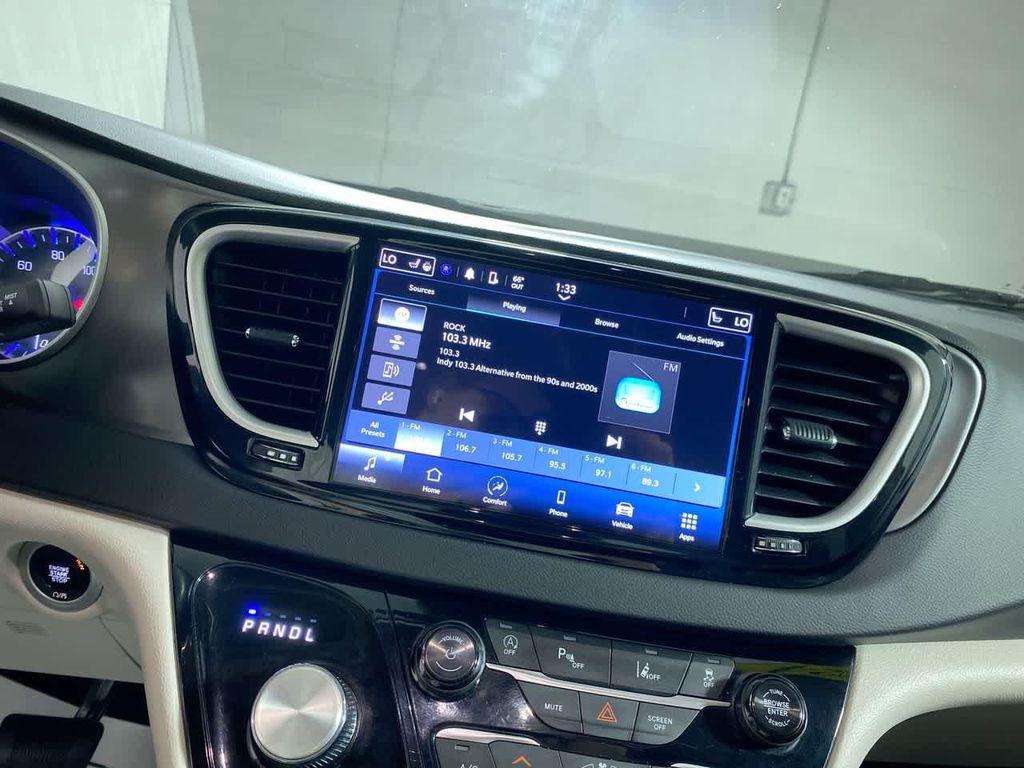 used 2024 Chrysler Pacifica car, priced at $27,395