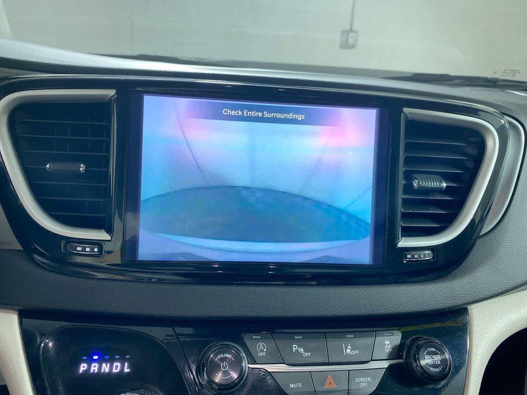 used 2024 Chrysler Pacifica car, priced at $27,395