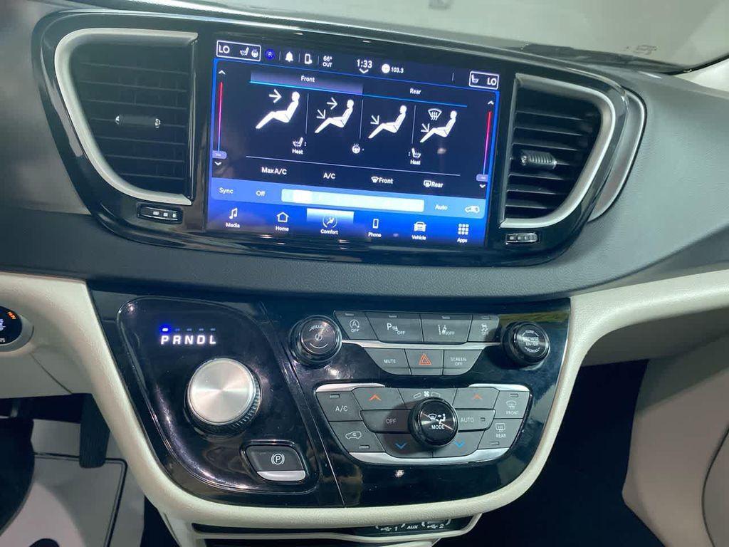 used 2024 Chrysler Pacifica car, priced at $27,395