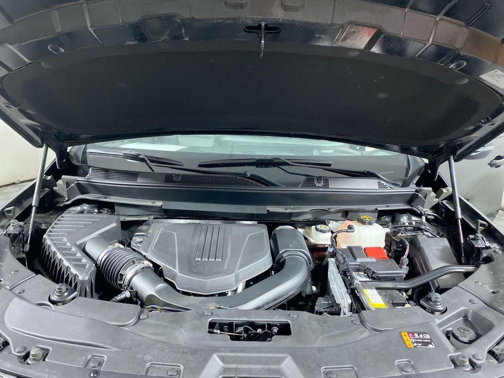 used 2025 Chevrolet Traverse car, priced at $37,795