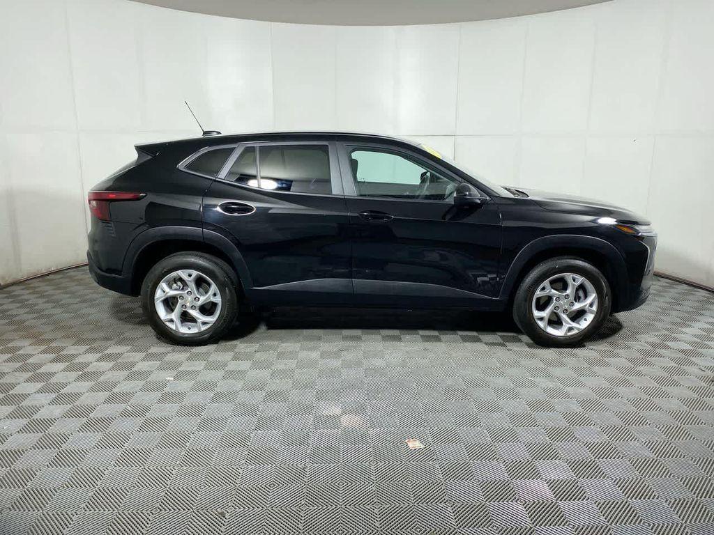 used 2024 Chevrolet Trax car, priced at $21,785