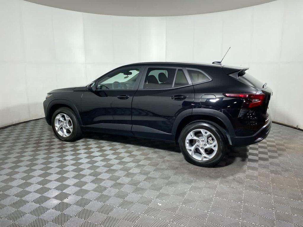 used 2024 Chevrolet Trax car, priced at $21,785
