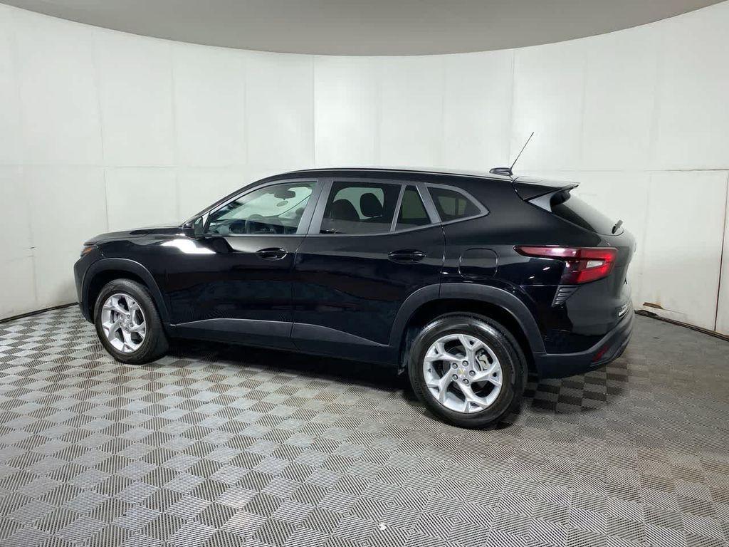 used 2024 Chevrolet Trax car, priced at $21,785
