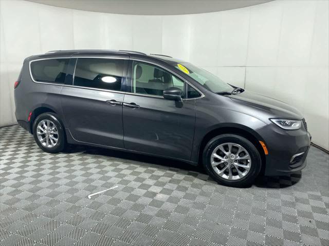 used 2021 Chrysler Pacifica car, priced at $27,395