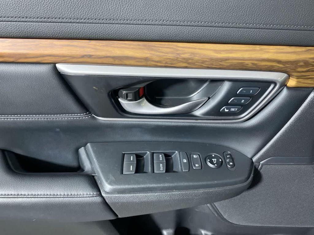 used 2022 Honda CR-V car, priced at $26,895