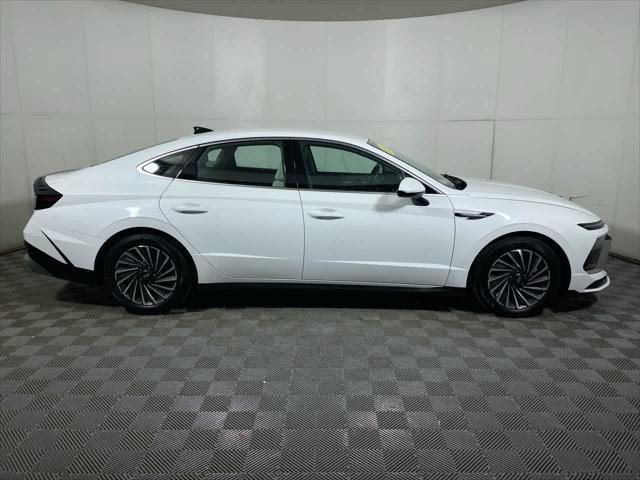 used 2024 Hyundai Sonata Hybrid car, priced at $26,295
