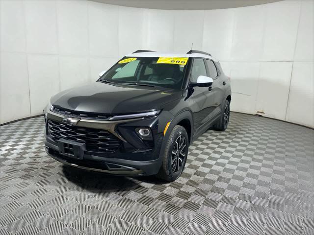 used 2024 Chevrolet TrailBlazer car, priced at $27,636