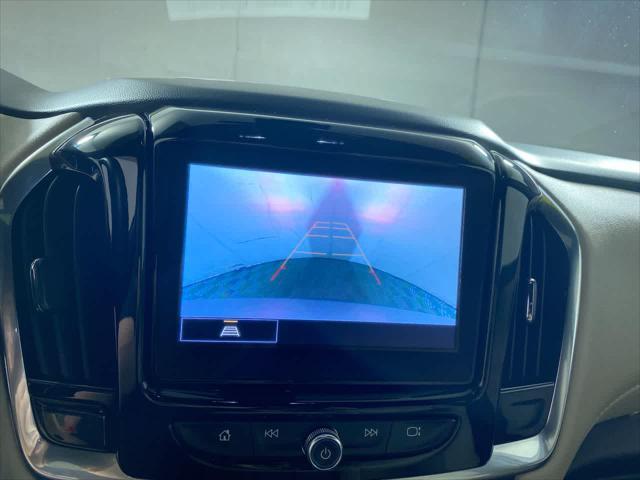 used 2023 Chevrolet Traverse car, priced at $27,951