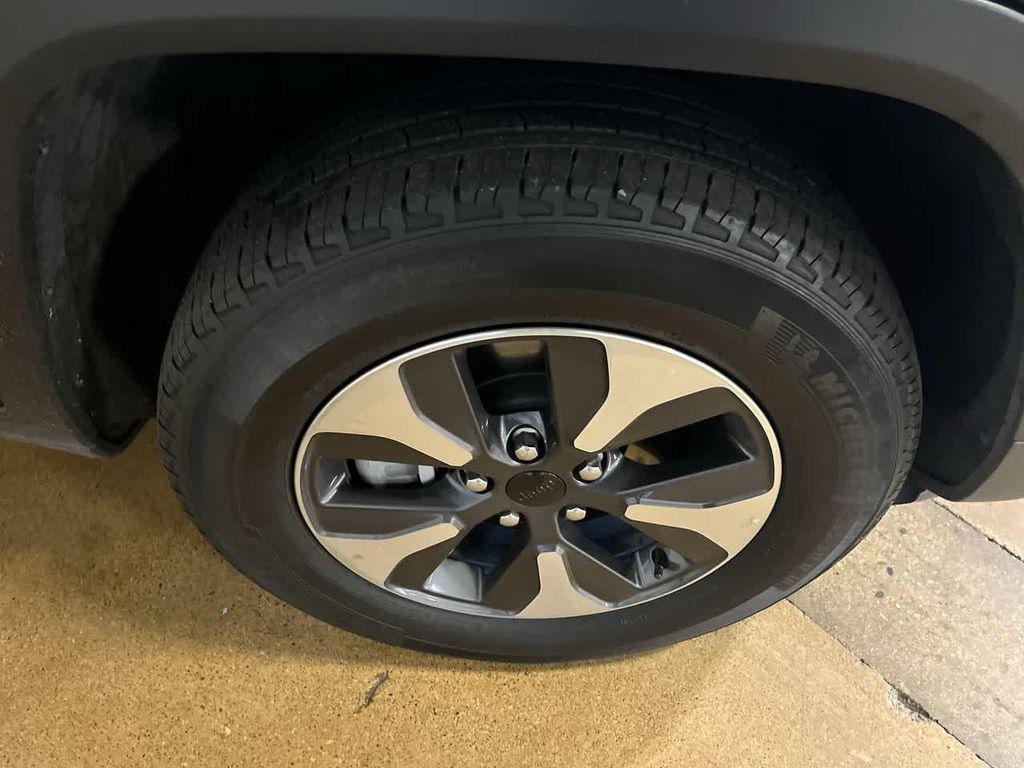 used 2024 Jeep Grand Cherokee 4xe car, priced at $26,995