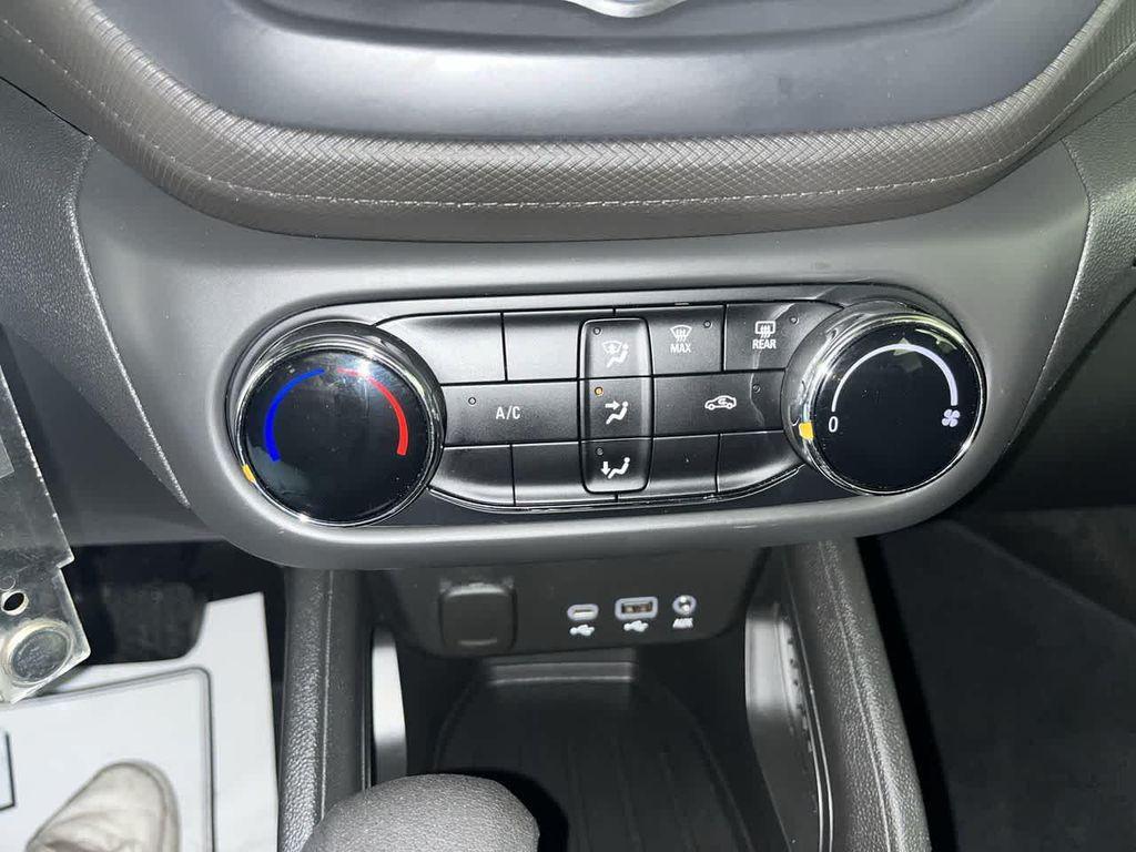 used 2022 Chevrolet TrailBlazer car, priced at $18,495