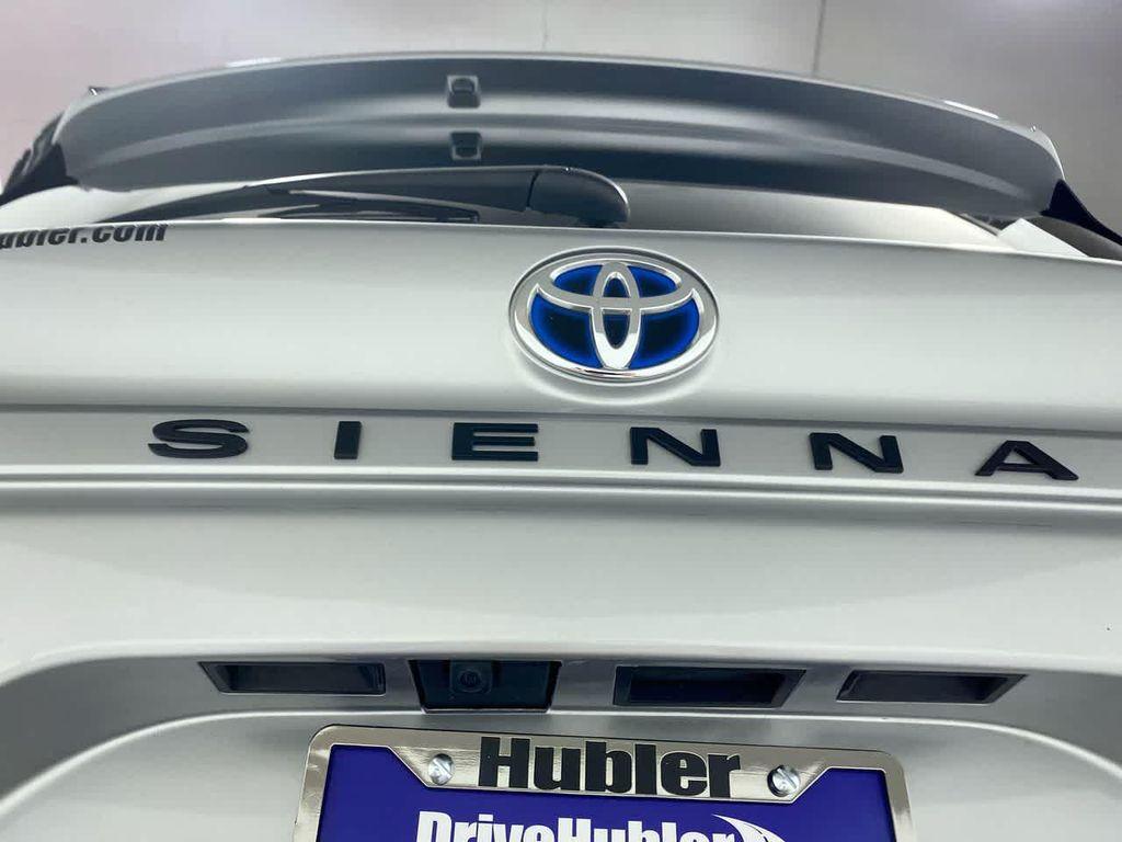 used 2023 Toyota Sienna car, priced at $40,099