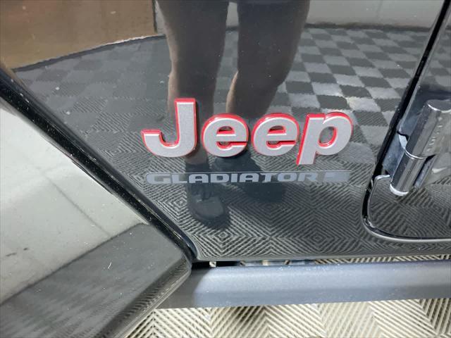 used 2023 Jeep Gladiator car, priced at $41,373