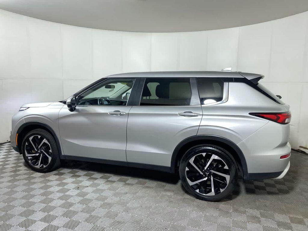 used 2024 Mitsubishi Outlander car, priced at $27,645