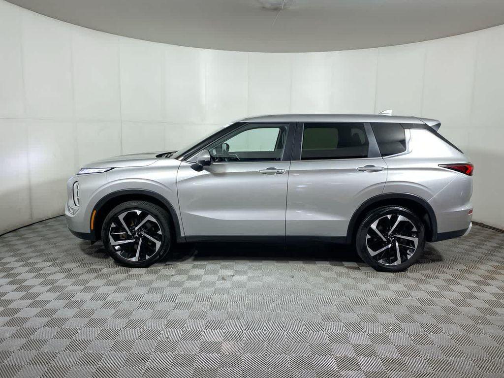 used 2024 Mitsubishi Outlander car, priced at $27,645