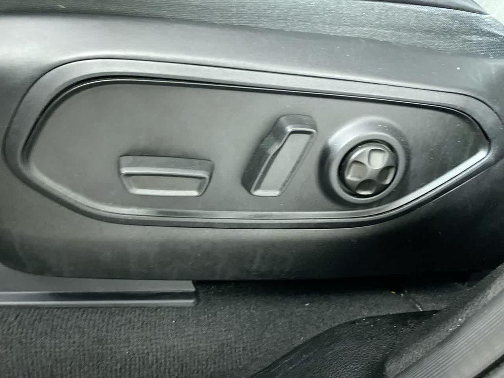 used 2023 Jeep Grand Cherokee L car, priced at $27,995