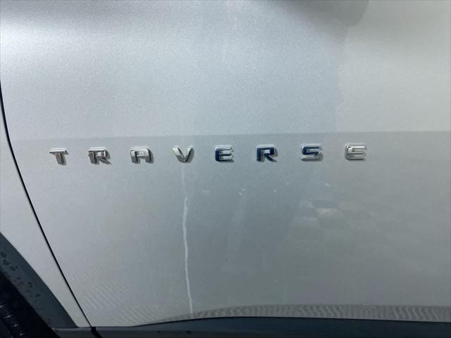 used 2022 Chevrolet Traverse car, priced at $24,370