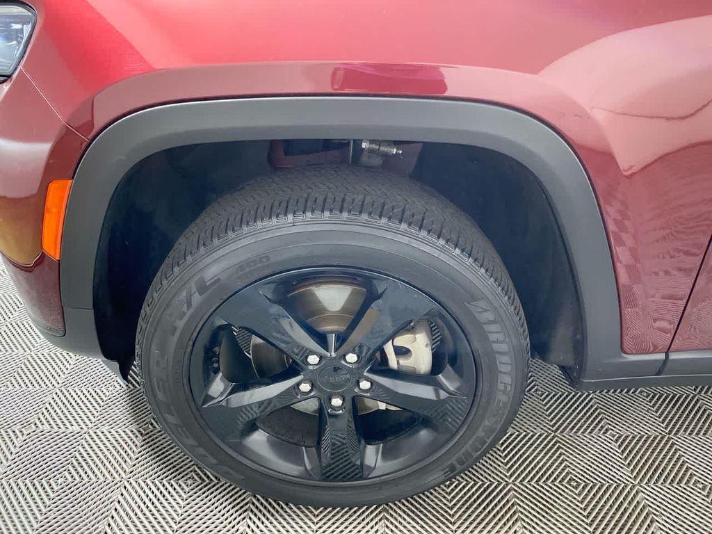 used 2023 Jeep Grand Cherokee L car, priced at $27,695