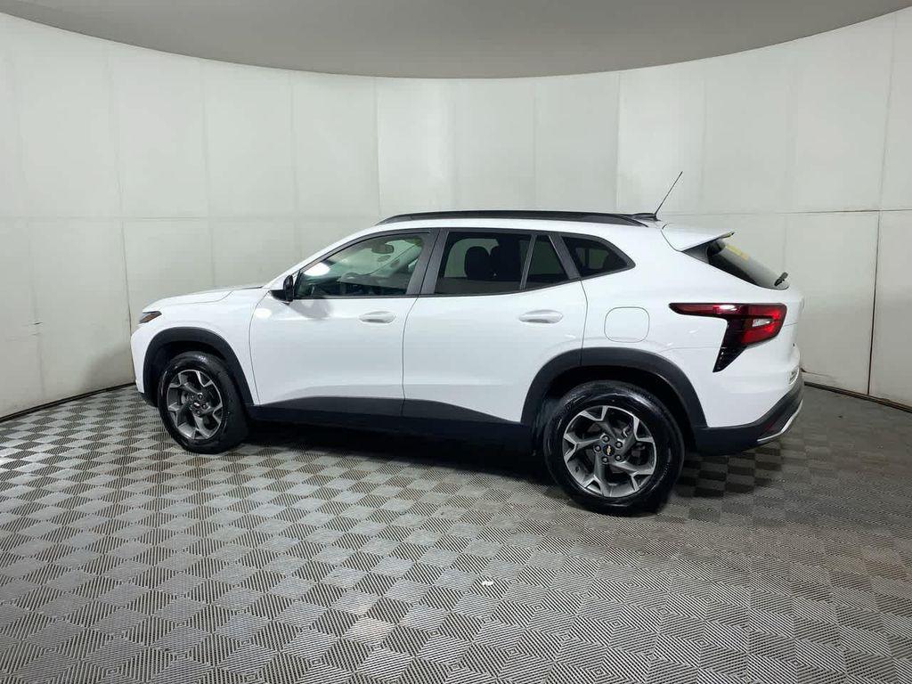 used 2024 Chevrolet Trax car, priced at $22,295