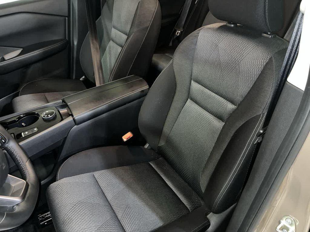 used 2025 Nissan Rogue car, priced at $25,595