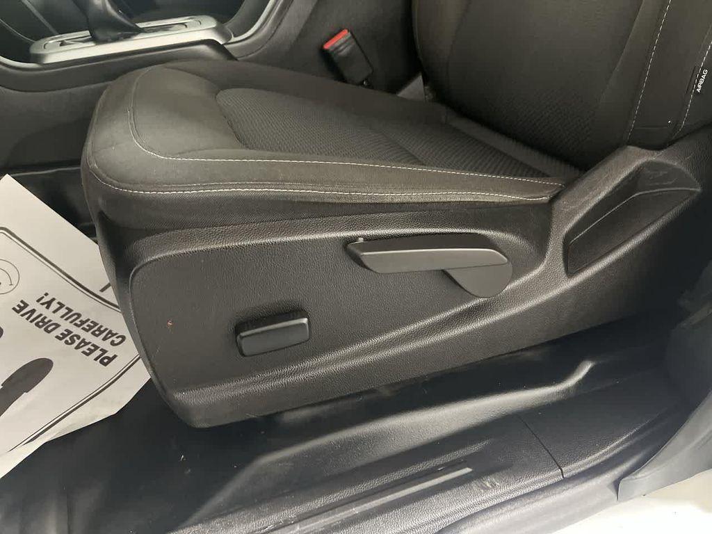 used 2022 Chevrolet Colorado car, priced at $19,643