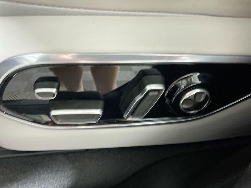 used 2022 Jeep Grand Cherokee L car, priced at $34,295