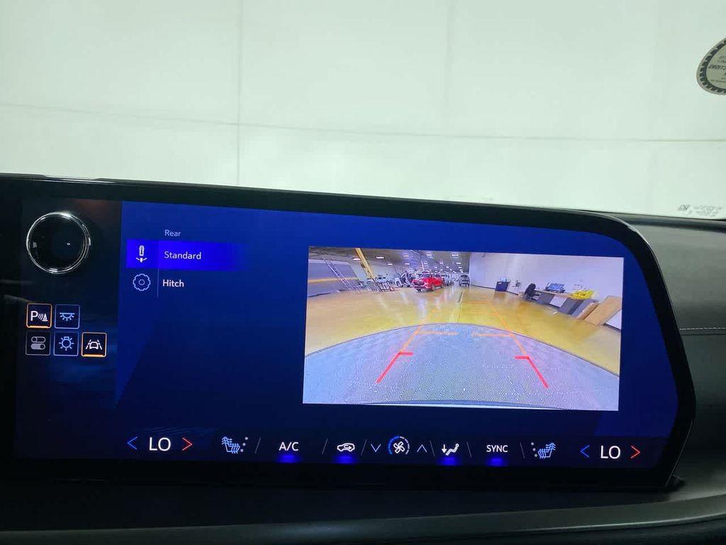 used 2025 Chevrolet Traverse car, priced at $37,495