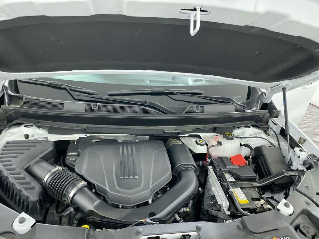 used 2025 Chevrolet Traverse car, priced at $37,495