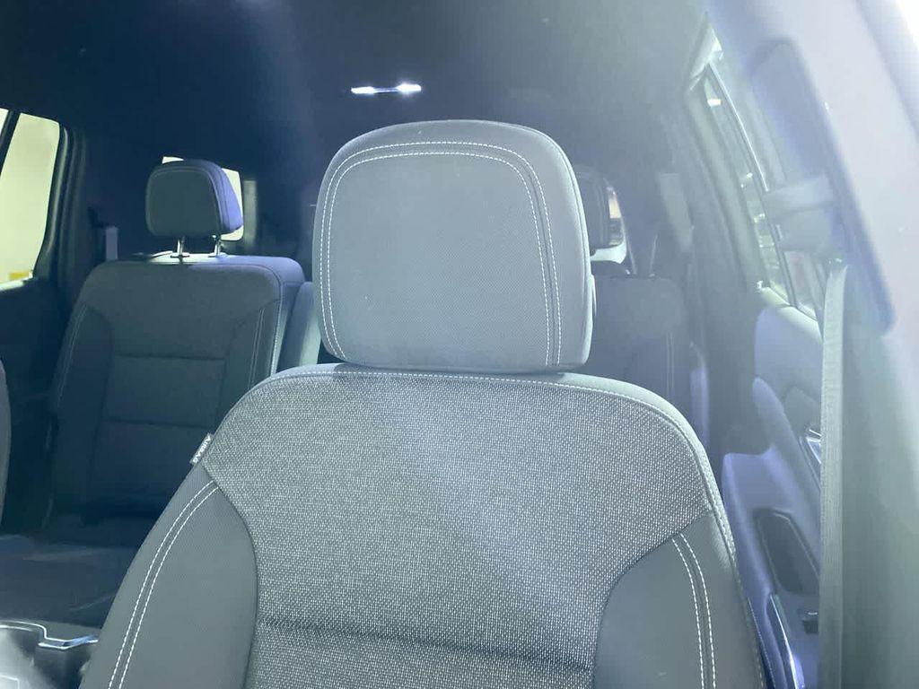 used 2025 Chevrolet Traverse car, priced at $37,495