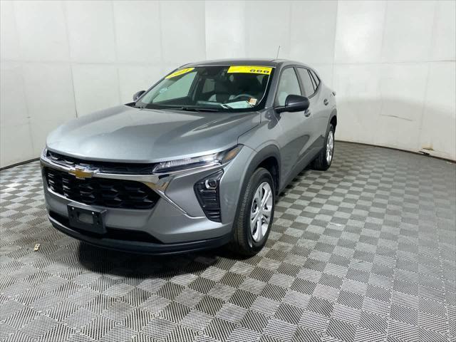 used 2024 Chevrolet Trax car, priced at $21,445