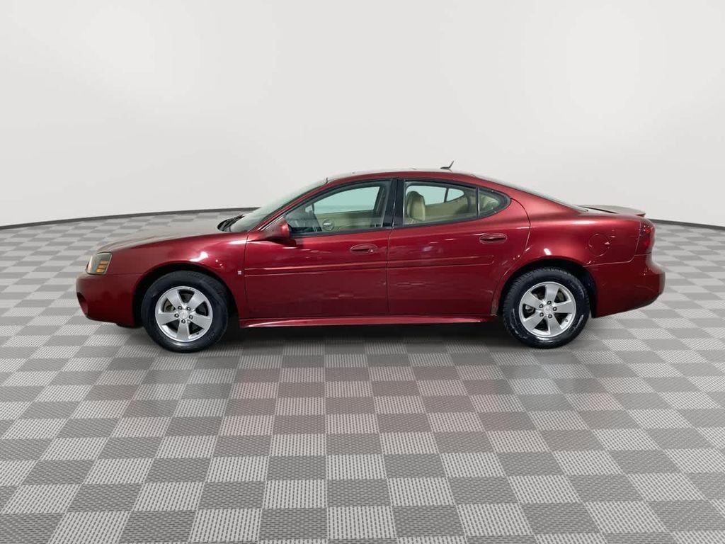 used 2007 Pontiac Grand Prix car, priced at $3,995