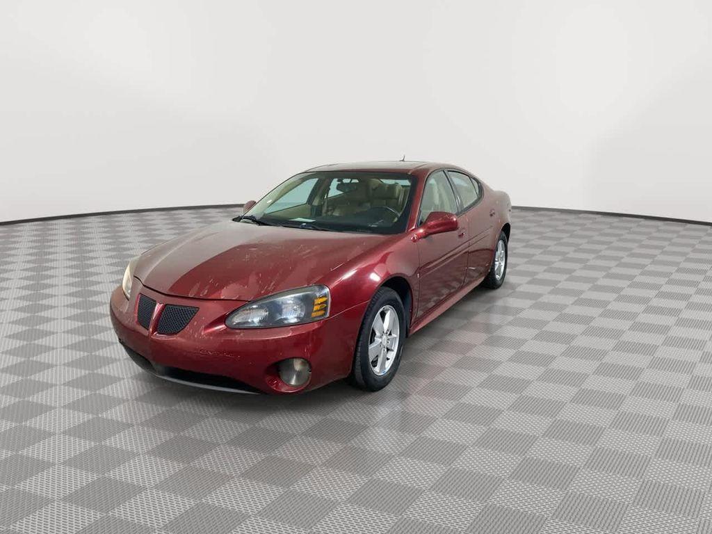 used 2007 Pontiac Grand Prix car, priced at $3,995