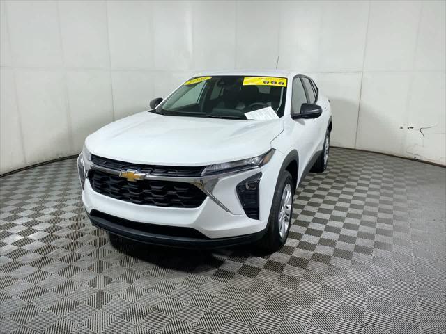 used 2025 Chevrolet Trax car, priced at $24,825