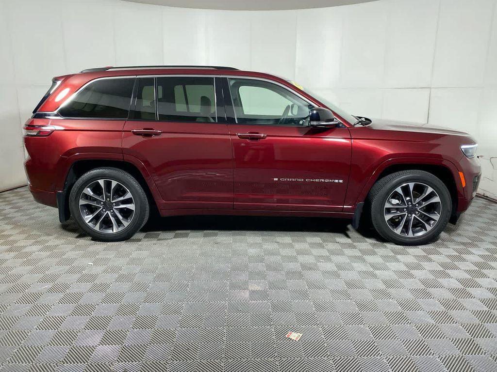 used 2022 Jeep Grand Cherokee car, priced at $39,995