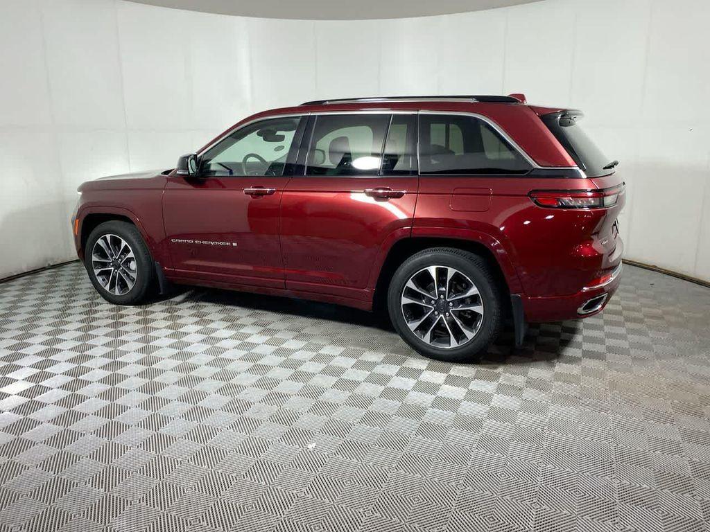 used 2022 Jeep Grand Cherokee car, priced at $39,995