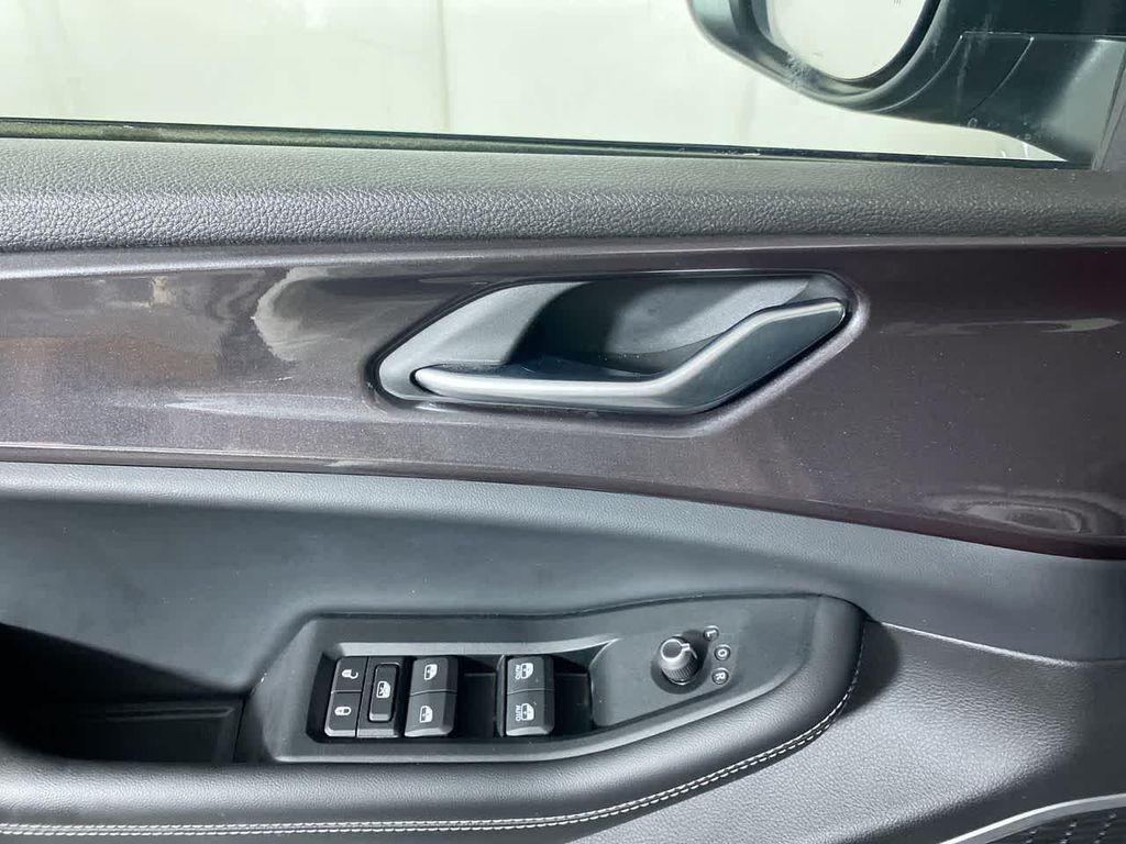 used 2022 Jeep Grand Cherokee car, priced at $30,995