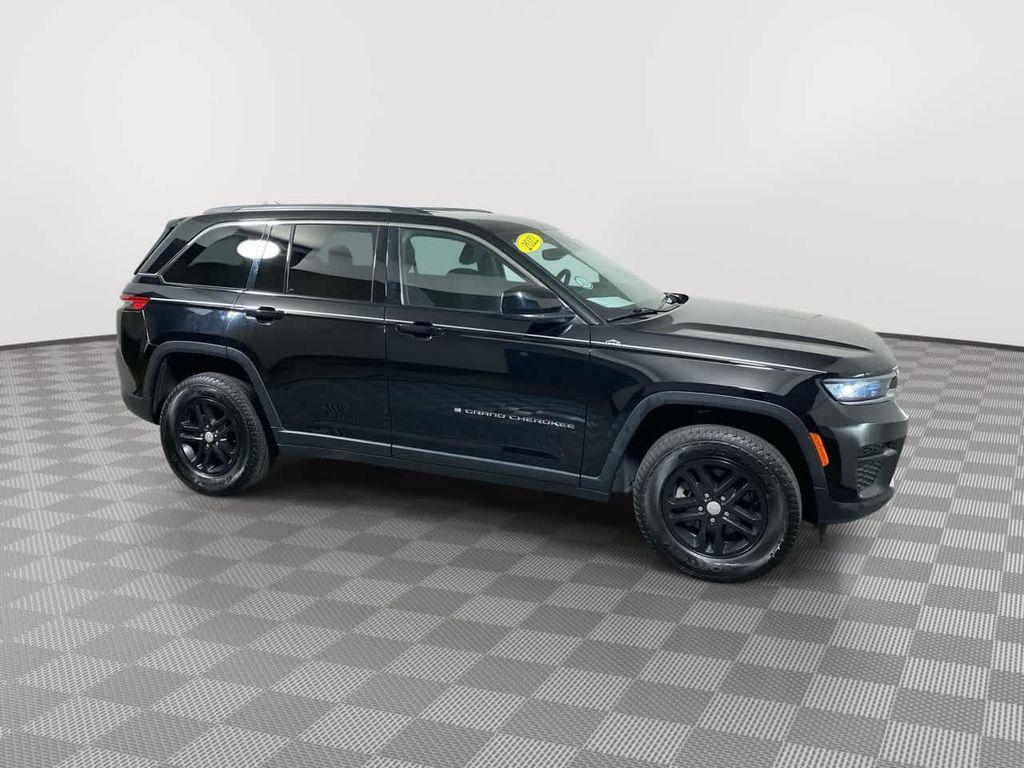used 2022 Jeep Grand Cherokee car, priced at $30,995