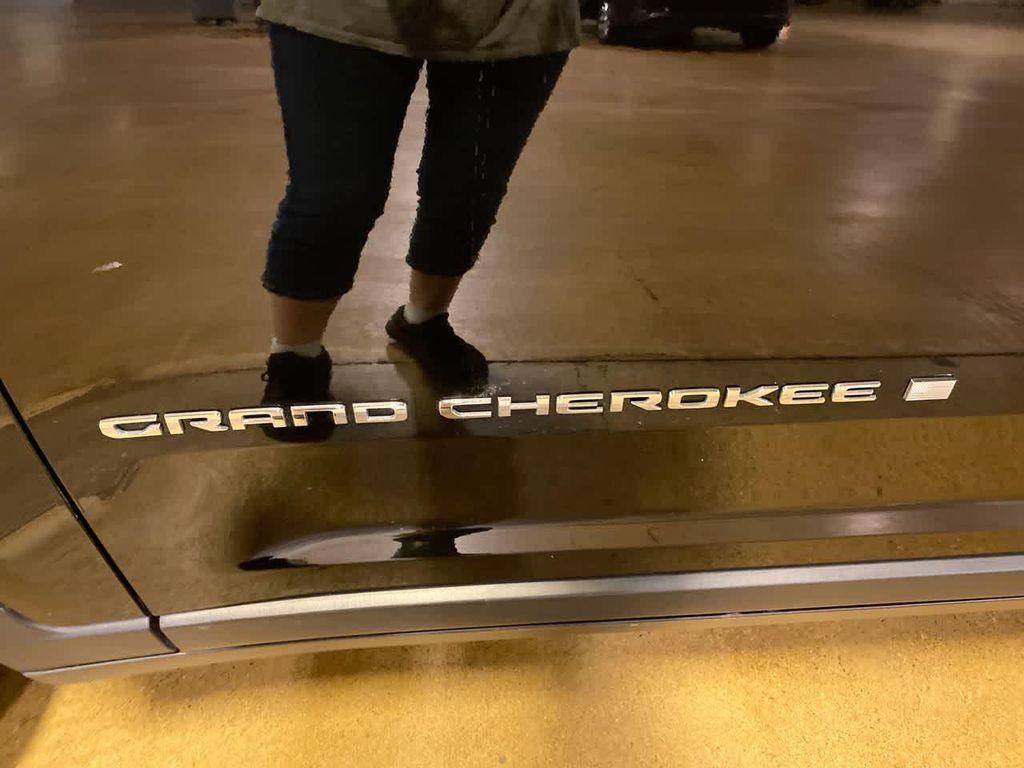 used 2022 Jeep Grand Cherokee car, priced at $30,995
