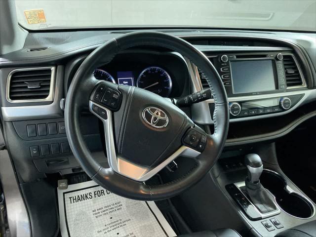 used 2015 Toyota Highlander car, priced at $23,995