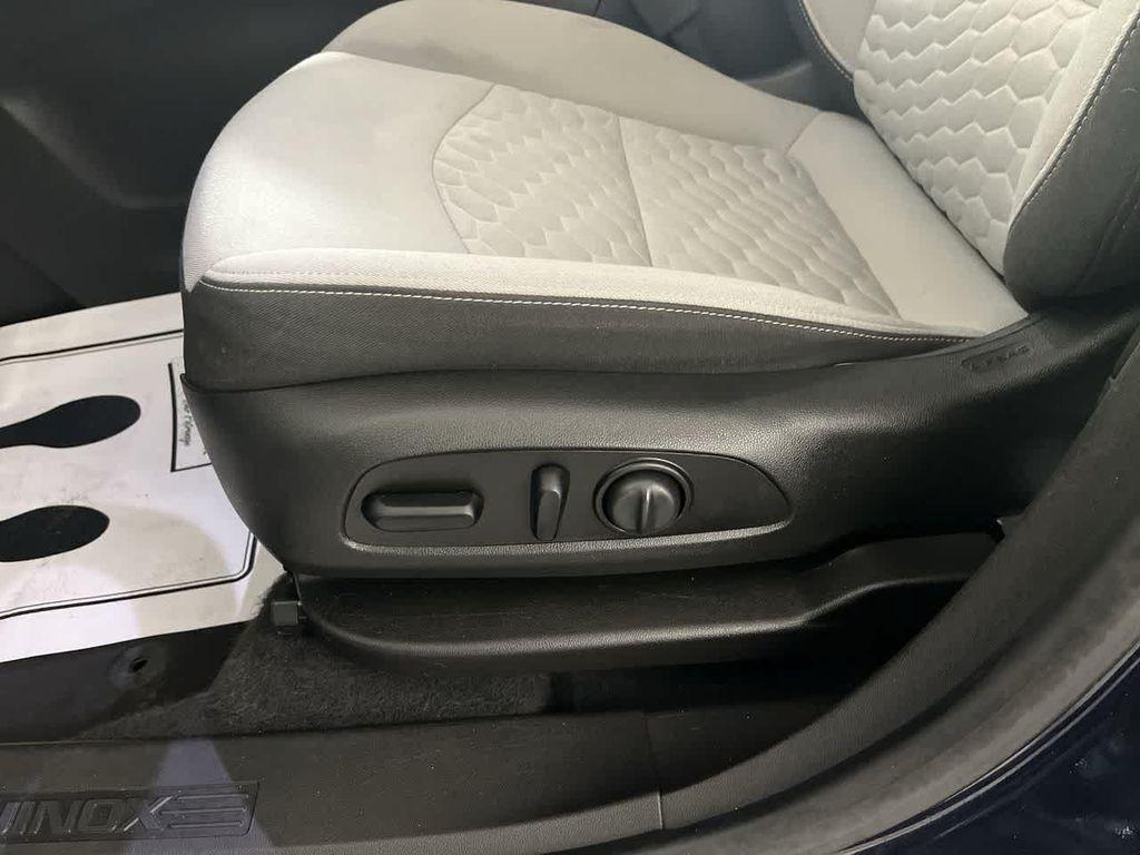 used 2021 Chevrolet Equinox car, priced at $17,295